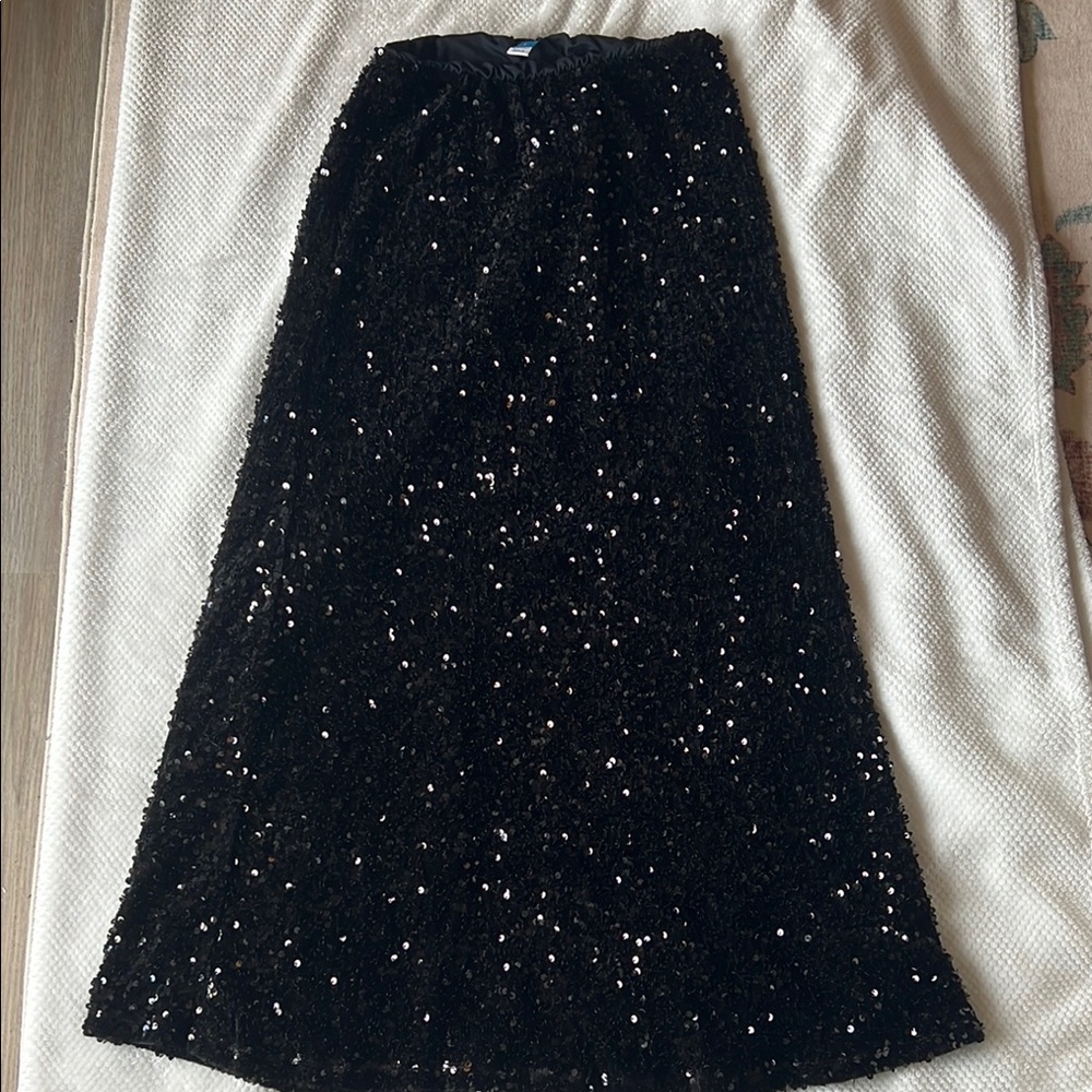 Elegant Black Sequin Maxi Skirt